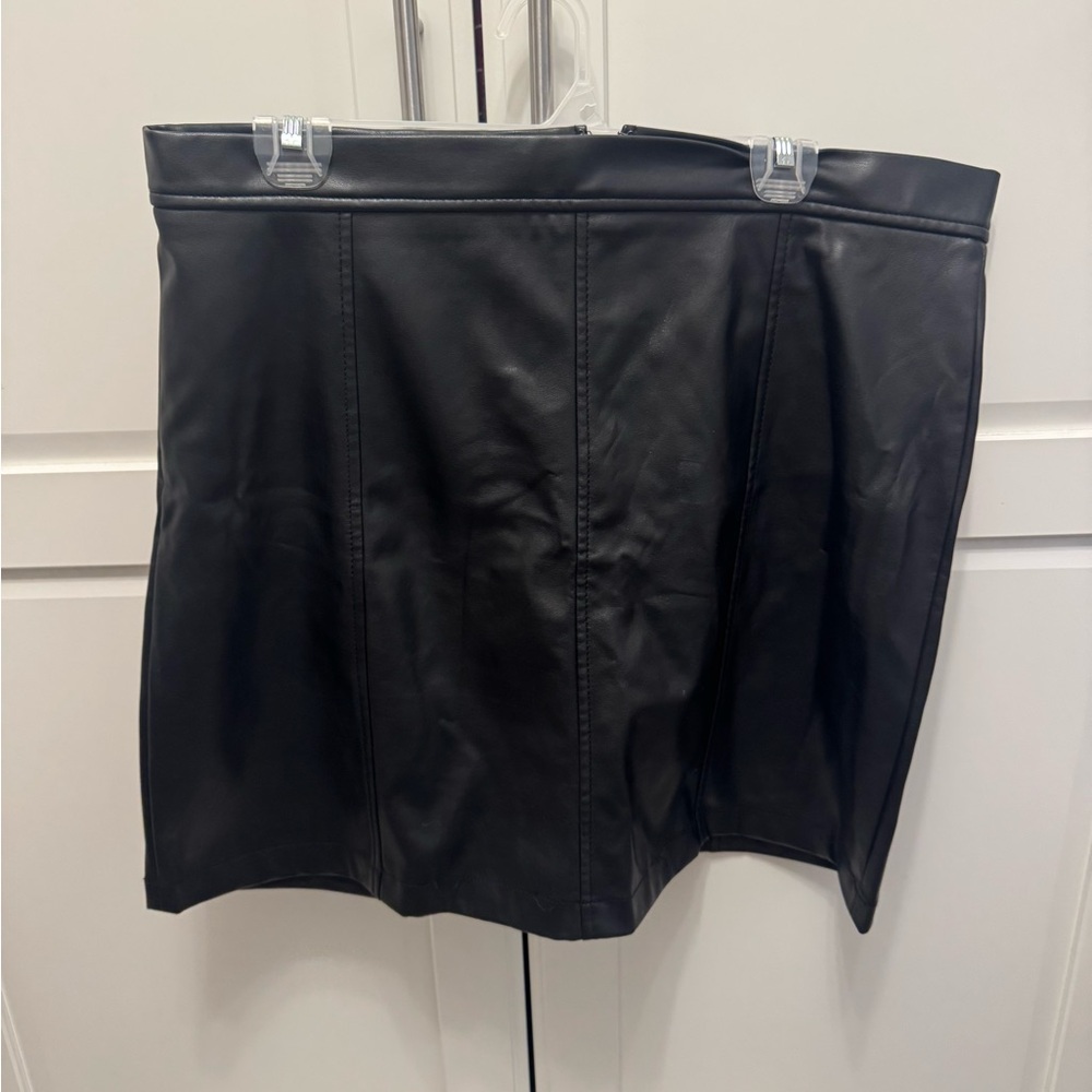 Banana Republic Factory Black Faux Leather Mini Skirt